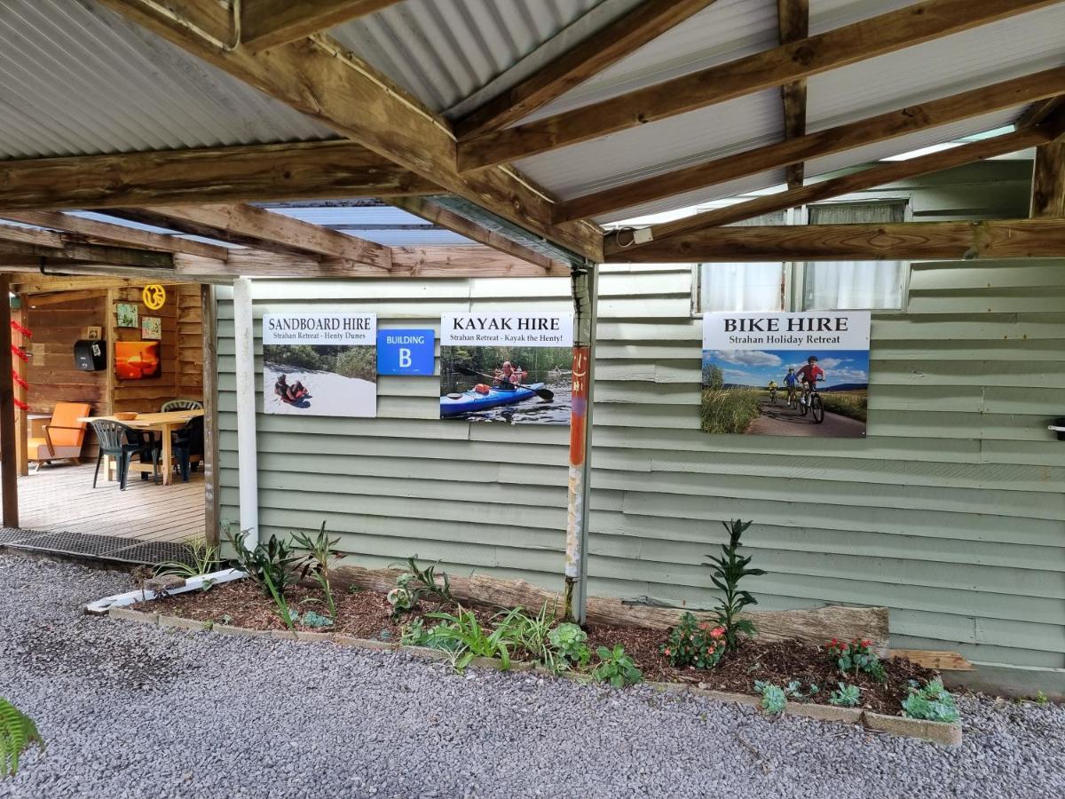 Strahan Backpackers Exterior foto